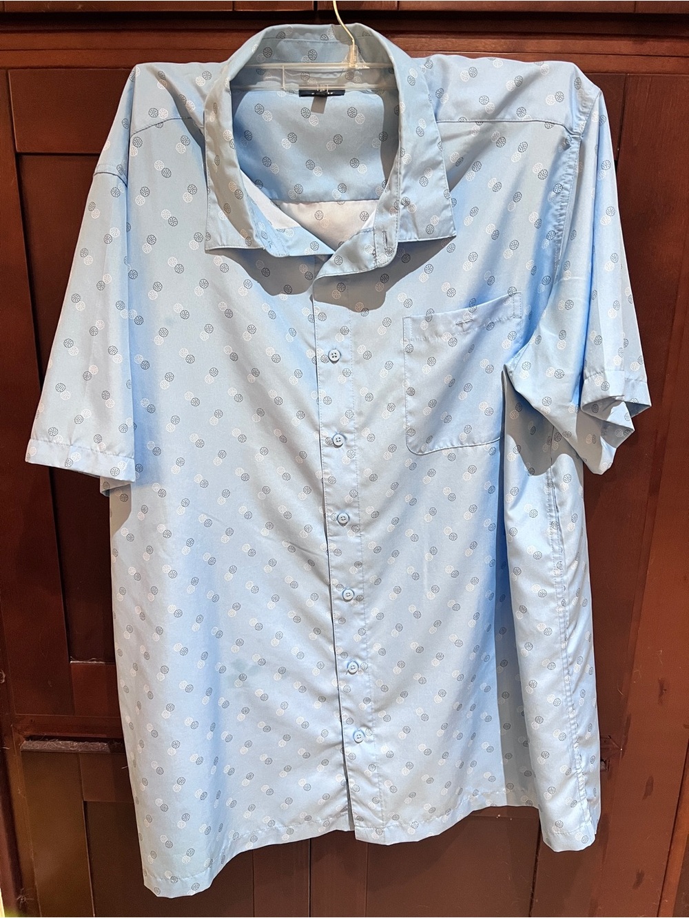 Light Blue Short-Sleeve Men's Button-Up Shirt